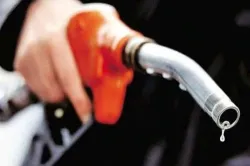 Andhra Pradesh CM Chandrababu Naidu announces a reduction in petrol and diesel price by Rs 2 each- India TV Paisa