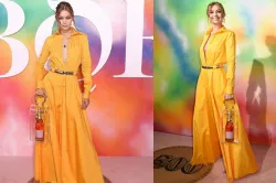 <p>Gigi Hadid rocks the stupidest  handbag</p>- India TV Hindi