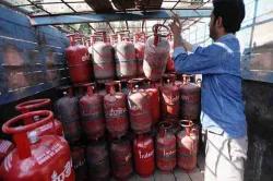 <p>LPG Cylinders</p>- India TV Hindi