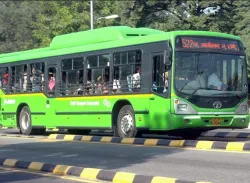 DTC बसों में मेट्रो कार्ड के इस्तेमाल पर 10 प्रतिशत छूट संबंधी प्रस्ताव को मंजूरी- India TV Hindi