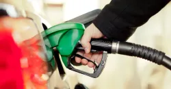 <p>Petrol</p>- India TV Paisa