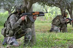 Jammu and Kashmir: Two Hizbul Mujahideen terrorists gunned down in encounter in Shopian- India TV Hindi