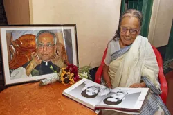 <p>Bharat Ratna for Pranab Mukherjee: Moment of happiness...- India TV Hindi