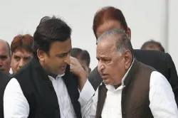 <p>Mulayam Singh Yadav and his sons Akhilesh Yadav</p>- India TV Hindi