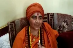 Ready to contest against Digvijaya Singh says Pragya Thakur- India TV Hindi