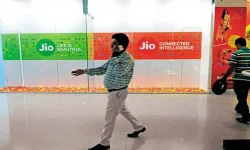 Reliance Jio- India TV Paisa