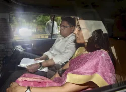 ICICI CEO Chanda Kochhar, husband Deepak - India TV Paisa