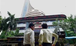 Sensex vaults 623 pts to lifetime high on Modi euphoria- India TV Paisa