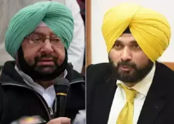 <p>Captain  Amrinder Singh vs Siddhu in punjab</p>- India TV Hindi