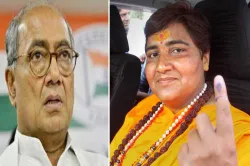 <p>digvijay singh and sadhvi pragya</p>- India TV Hindi