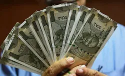 <p>Rupee Dollar </p>- India TV Paisa