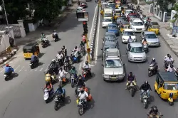 Govt approves Motor Bill, steep penalties for traffic offences proposed - India TV Paisa