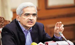 Economic activity clearly losing traction, Das said at MPC meet- India TV Paisa