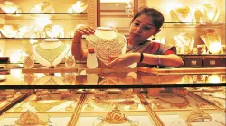 Gold prices rally Rs 460 on weak rupee, rise in crude prices- India TV Paisa