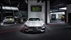 Mercedes-Benz expects 25pc sales from online booking by 2025- India TV Paisa