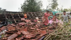 bulbul cyclone toll, Mamata Banerjee, Narendra Modi, मौसम विभाग, बुलबुल तूफान, फेरी सर्विस, कोलकाता - India TV Hindi