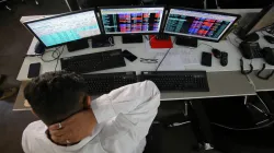 Sensex rises 186 pts; RIL rallies 4 pc to all-time high- India TV Paisa