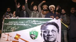 <p>Supporters of former Pakistani military ruler Gen....- India TV Hindi