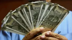 <p>Dollar vs Rupee</p>- India TV Paisa