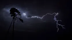 Lightning strikes- India TV Hindi