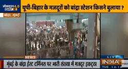 Maharashtra: Huge crowd of migrant workers gathered outside the Bandra railway station in Mumbai- India TV Hindi