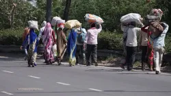 प्रवासी कामगारों के आगमन को लेकर पटना में विशेष तैयारी, दानापुर स्टेशन पर 150 बसों की तैनाती- India TV Hindi