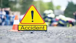 <p>Car Accident in Greater Noida</p>- India TV Hindi