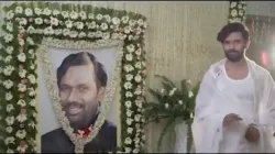 Chirag Paswan's rehearsal video of preparing to pay tribute to his father goes viral- India TV Hindi