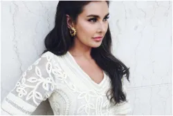 LISA RAY - India TV Hindi