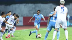 Mumbai City FC consolidate their position at the top by beating Chennaiyin- India TV Hindi