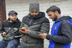 4G mobile internet services restored in entire Jammu and Kashmir in 10 days - India TV Hindi