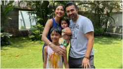 shilpa shetty with family - India TV Hindi