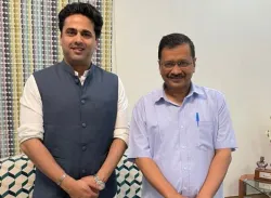 <p>Faisal Patel and Delhi CM Arvind Kejriwal</p>- India TV Hindi