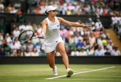 <p>Wimbledon 2021: ashleigh barty and carolina pliskova win...- India TV Hindi