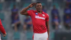 <p>Sheldon Cottrell hilariously digs at Wasim Jaffer in...- India TV Hindi