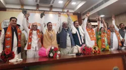 Samajawadi Party MLC joins BJP ahead of uttar pradesh elections समाजवादी पार्टी को बहुत बड़ा झटका, 4- India TV Hindi