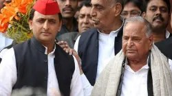 Mulayam sing Yadav with Akhilesh- India TV Hindi