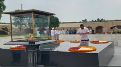 Delhi Chief Minister Arvind Kejriwal reaches Rajghat- India TV Hindi