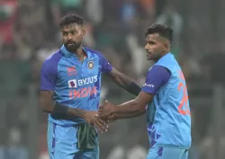 Hardik Pandya and Shivam Mavi- India TV Hindi