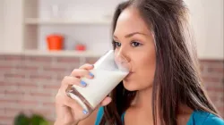 Drinking milk - India TV Hindi