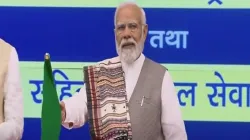 पीएम मोदी ने 10 नई वंदे भारत ट्रेंस को दिखाई हरी झंडी- India TV Hindi