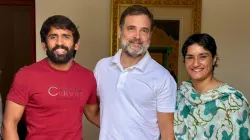 Bajrang Punia and Vinesh Phogat met Rahul Gandhi - India TV Hindi