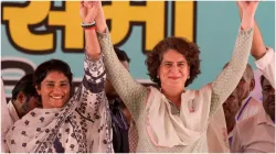 Priyanka Gandhi arrived to campaign for Vinesh Phogat said this fight is against the evil BJP has to- India TV Hindi