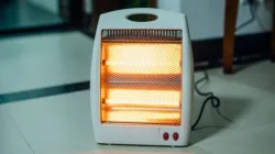 Room Heater Safety Tips, रूम हीटर कैसे इस्तेमाल करें, Precautions for Room Heater- India TV Hindi