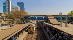 Private firm employee held for cutting portion of womans hair at Dadar station police arrested accus- India TV Hindi