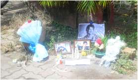 sushant singh rajput fans outside ssr residence in- India TV Hindi