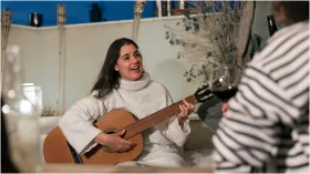 10 साल कोमा में रही लड़की, मां की इस कोशिश से उठ खड़ी हुई, डॉक्टर्स ने छोड़ दी थी उम्मीद 