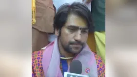 बिहार विधानसभा चुनाव के नतीजों के बीच बाबा बागेश्वर ने कह दी अपने दिल की बात, जानें क्या बोले