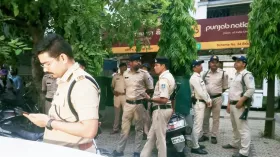 SIR फॉर्म भरने के लिए इंदौर आया हिस्ट्रीशीटर, पुलिस ने धर दबोचा, 100 ज्यादा मामलों में है आरोपी