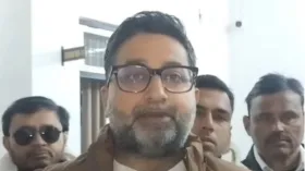 यूपी: योगी सरकार के मुस्लिम मंत्री ने कैमरे पर गाया वंदे मातरम्, सामने आया VIDEO, कहा- "इस्लाम भी देता है ये सीख"